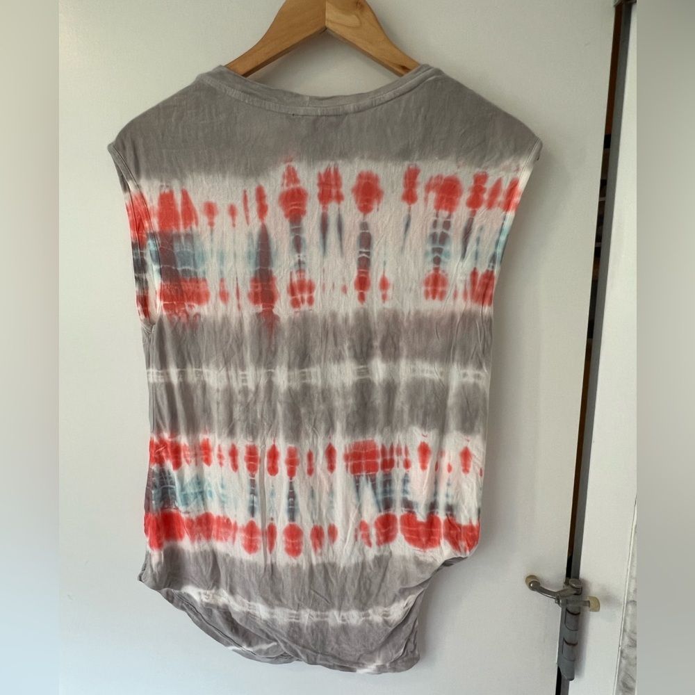 Young Fabulous & Broke Red and Gray Tie-Dye Top and matching skirt - Picture 4 of 15